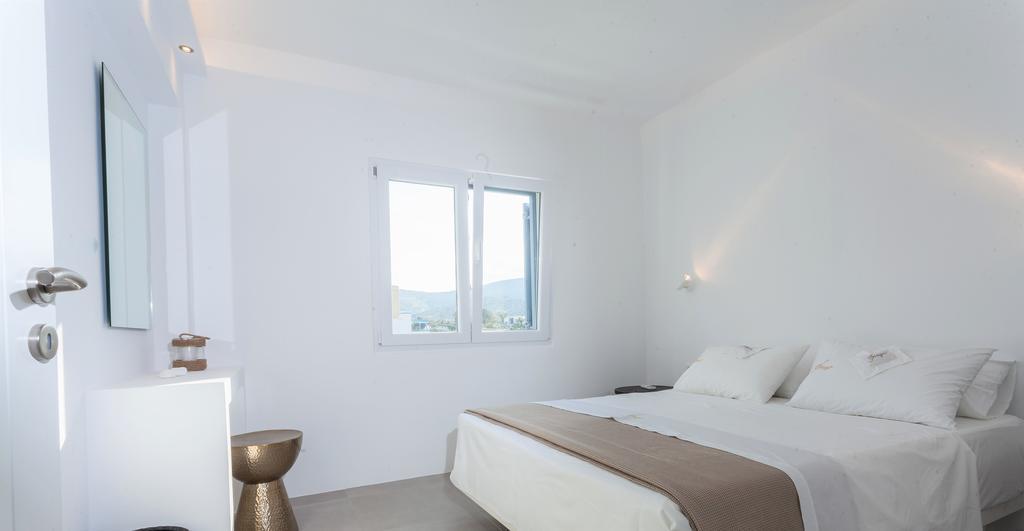 Flag Suites Pollonia Exterior photo